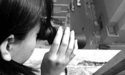 职业抓奸人-跟进！夏海空气秀涉嫌出现“背包男性间谍”，面向前面的照片泄漏了，官员